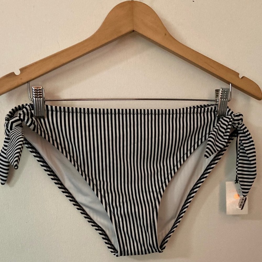 Shade & Shore bikini bottoms